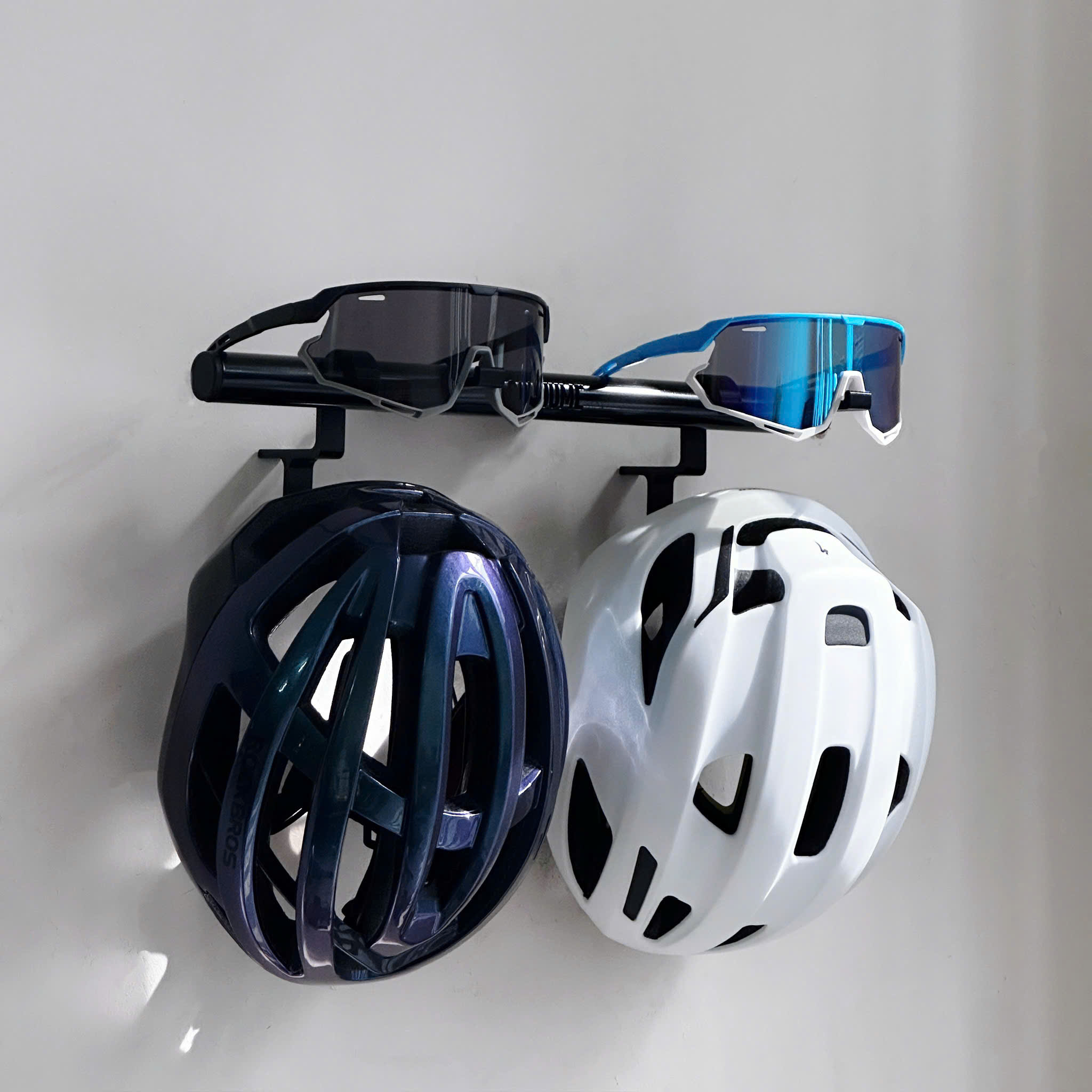 COMBO BIKE RACK: 2 HELMETS + 2 GLASSES - Image 2